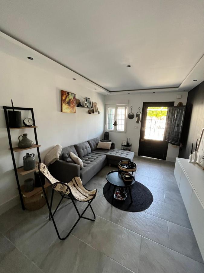 Prachtig Gemoderniseerde Woning Op 250 Meter Van Het Strand 산타 폴라 외부 사진